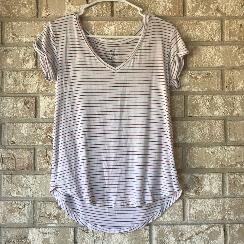 XS, tee shirt from American Eagle. Soft and sexy